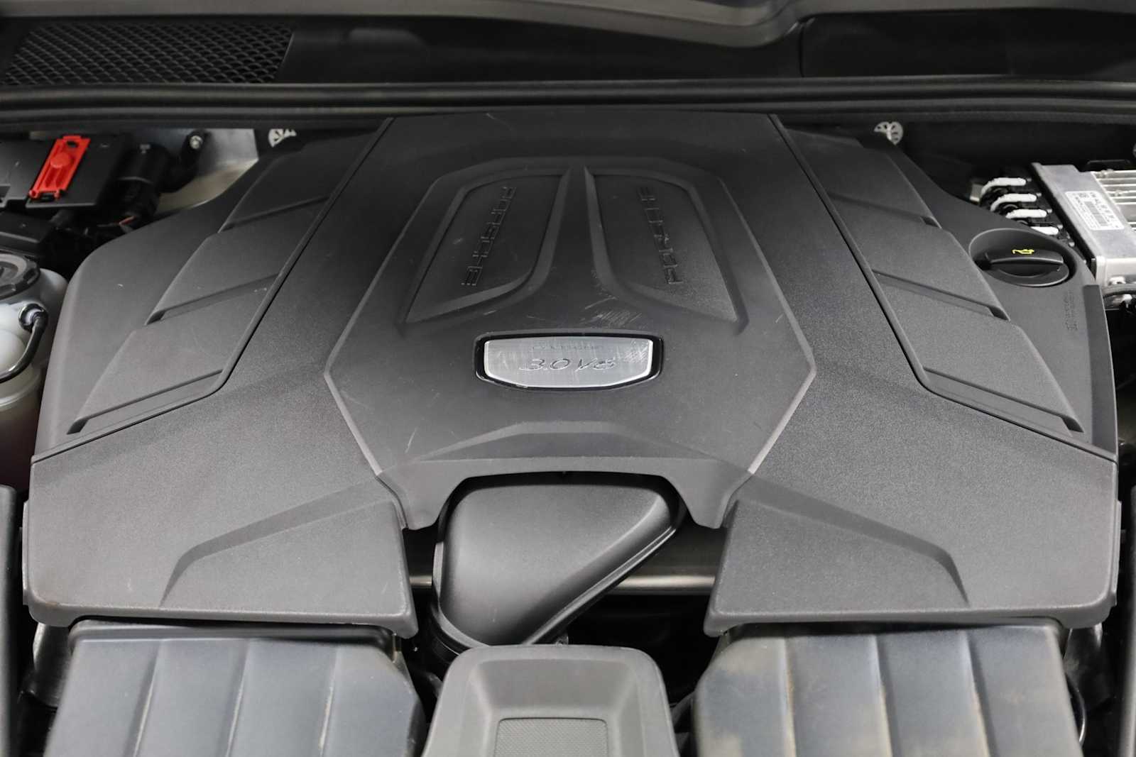 2023 Porsche Cayenne Coupe photo 36