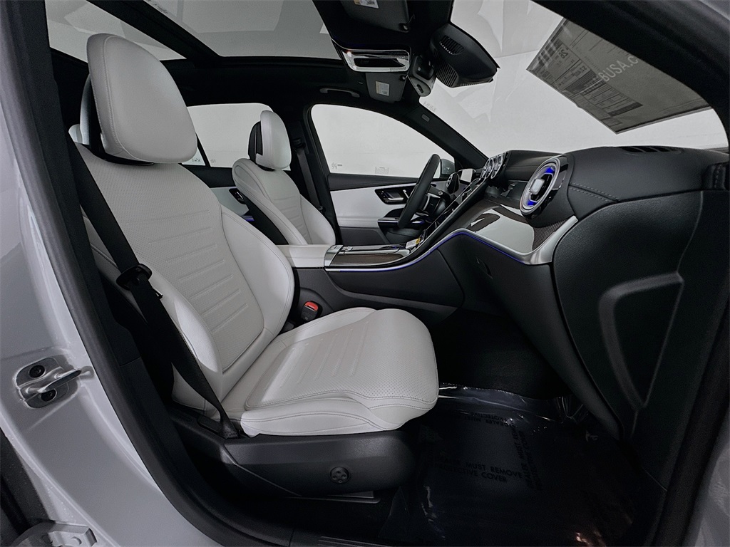 2026 Mercedes Benz GLC 300 4MATIC photo 28