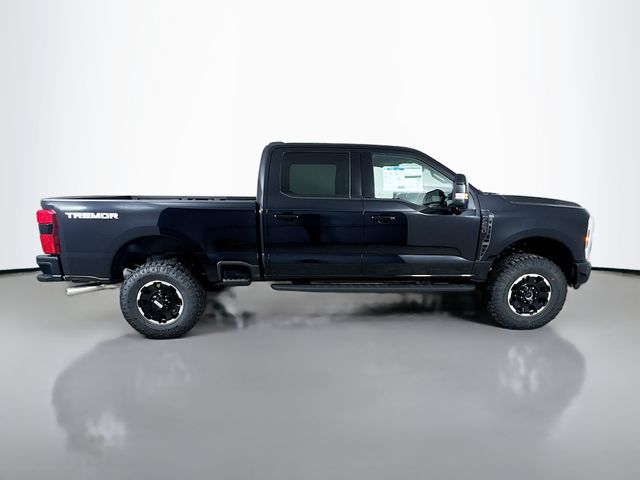 2025 Ford F-250 photo 8