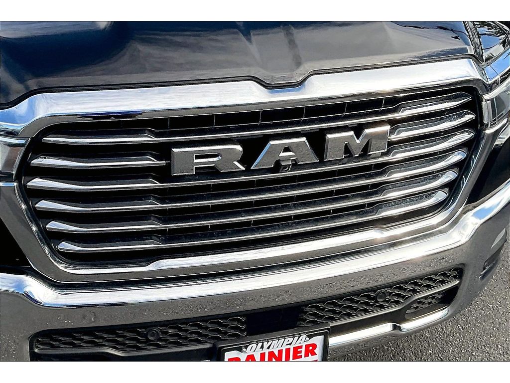2025 Ram 1500 Laramie photo 29