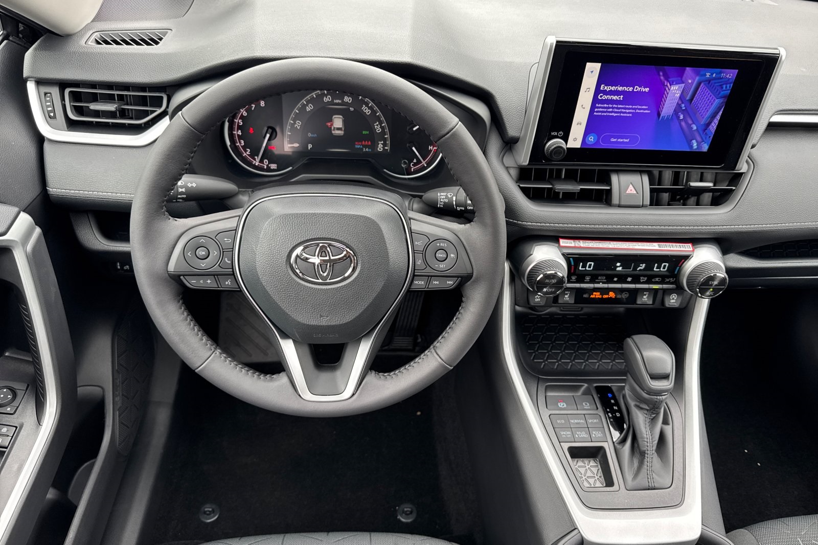 2025 Toyota RAV4 XLE photo 10