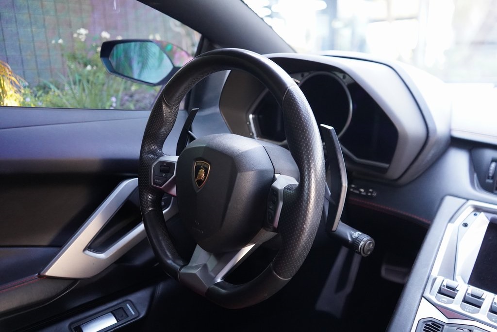 2012 Lamborghini Aventador photo 19