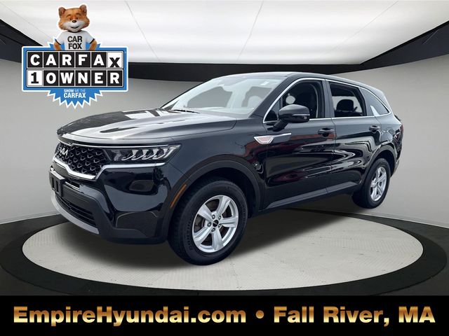 2022 Kia Sorento LX's photo