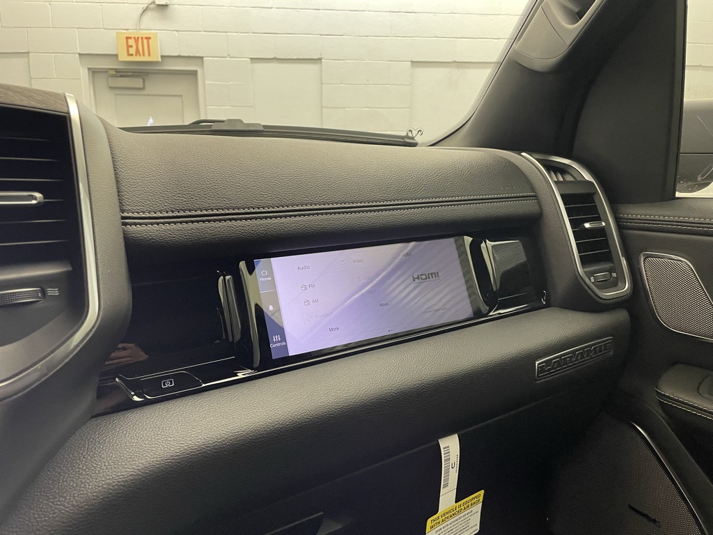 2025 Ram 1500 Laramie photo 10