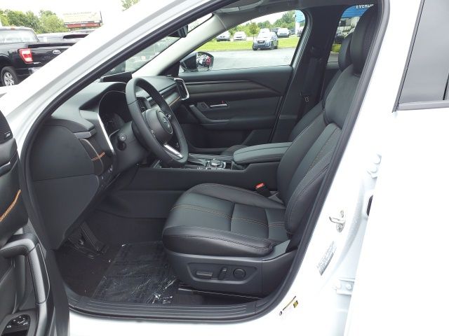 2025 Mazda CX-50 Premium photo 17