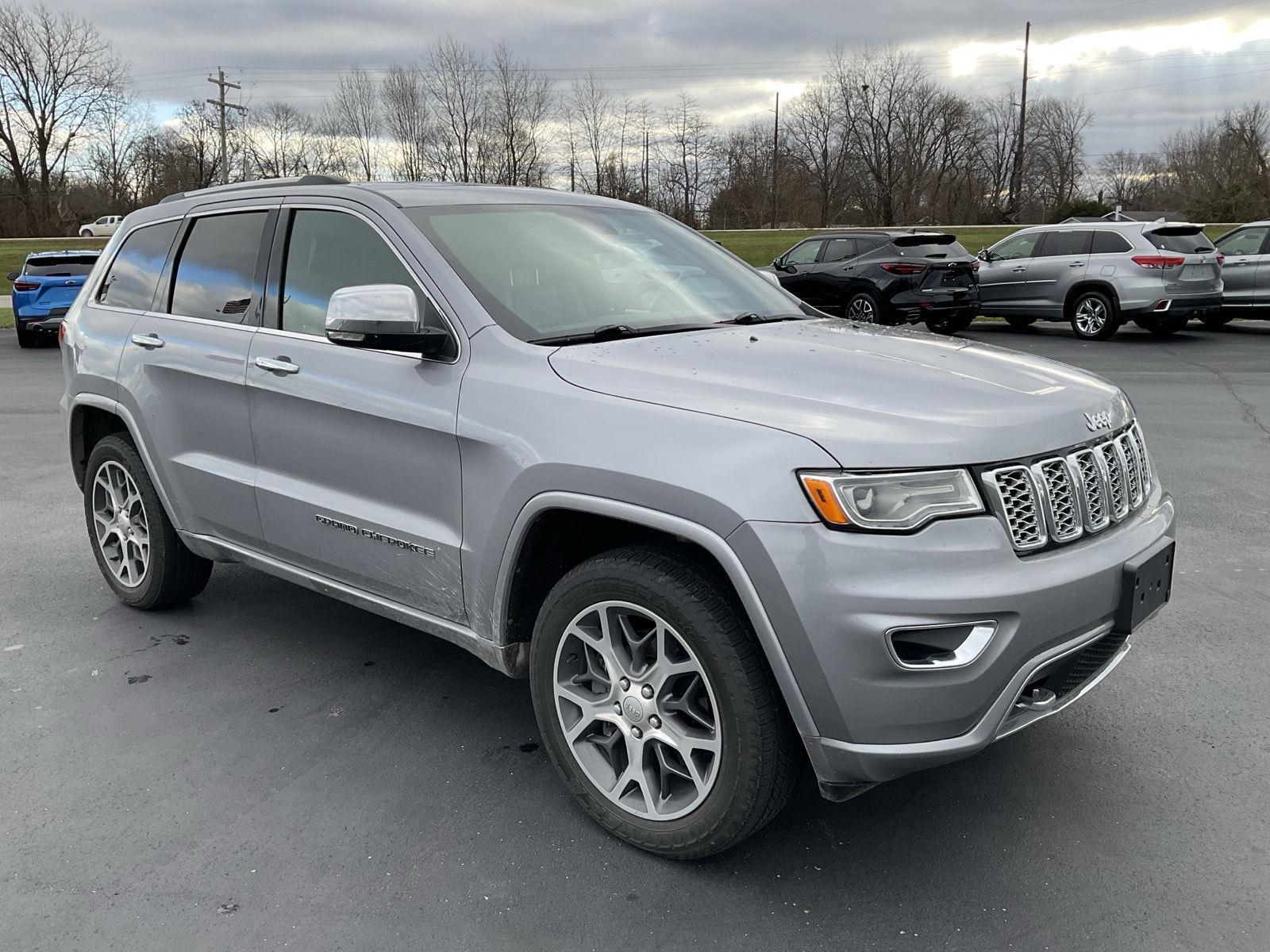 2021 Jeep Grand Cherokee Overland photo 2