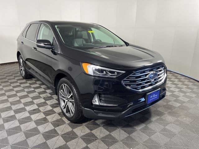 2024 Ford Edge Titanium's photo