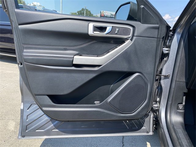 2022 Ford Explorer XLT photo 18
