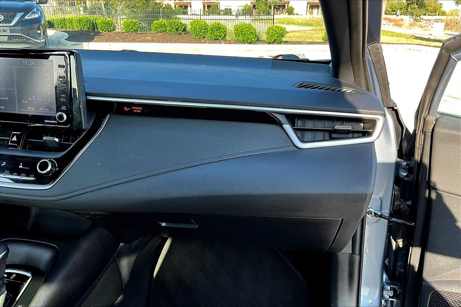 2022 Toyota Corolla SE photo 18