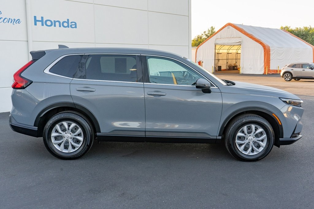 2025 Honda CR-V LX photo 16