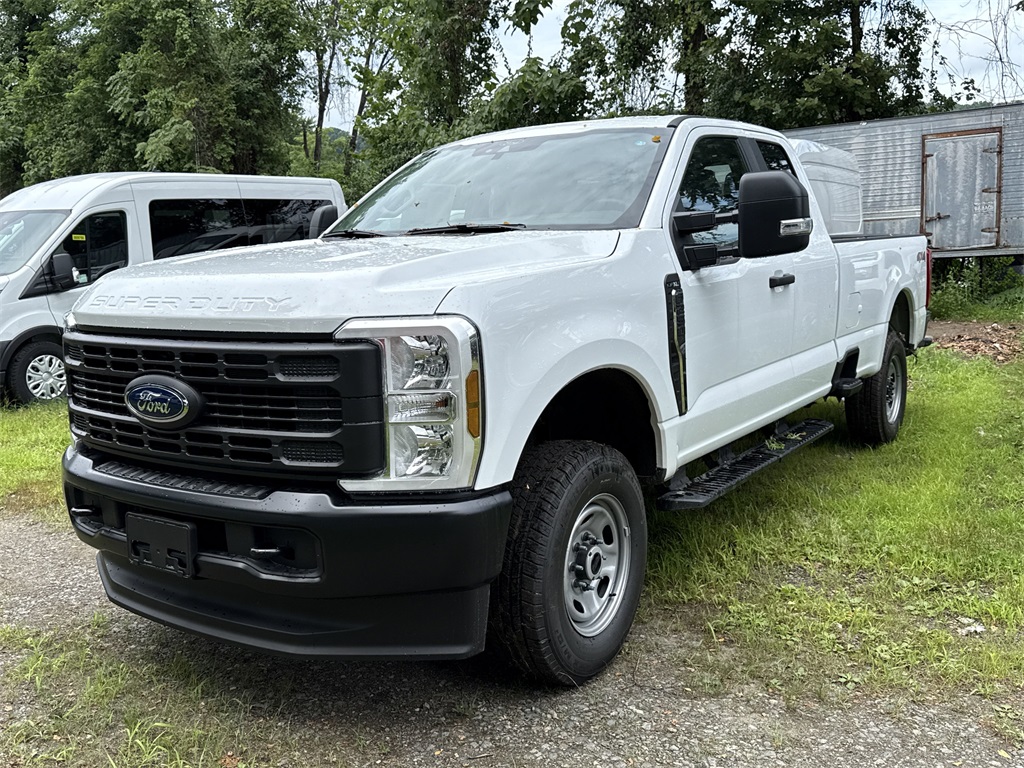 2025 Ford F-250 XL photo 3