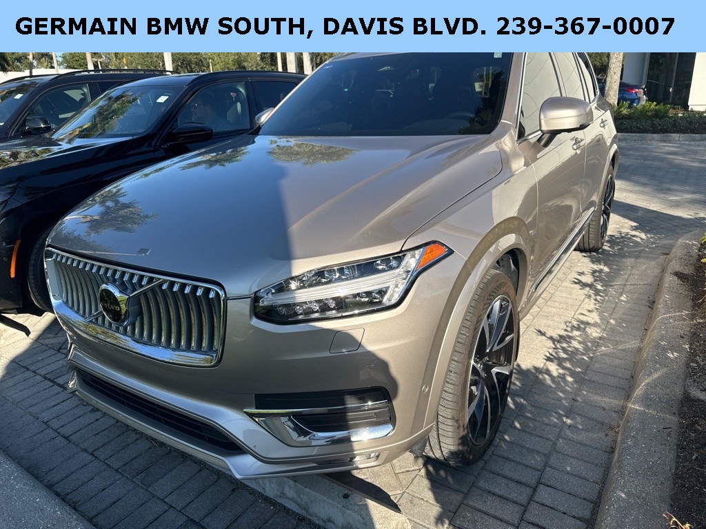 2024 Volvo XC90 Plus's photo