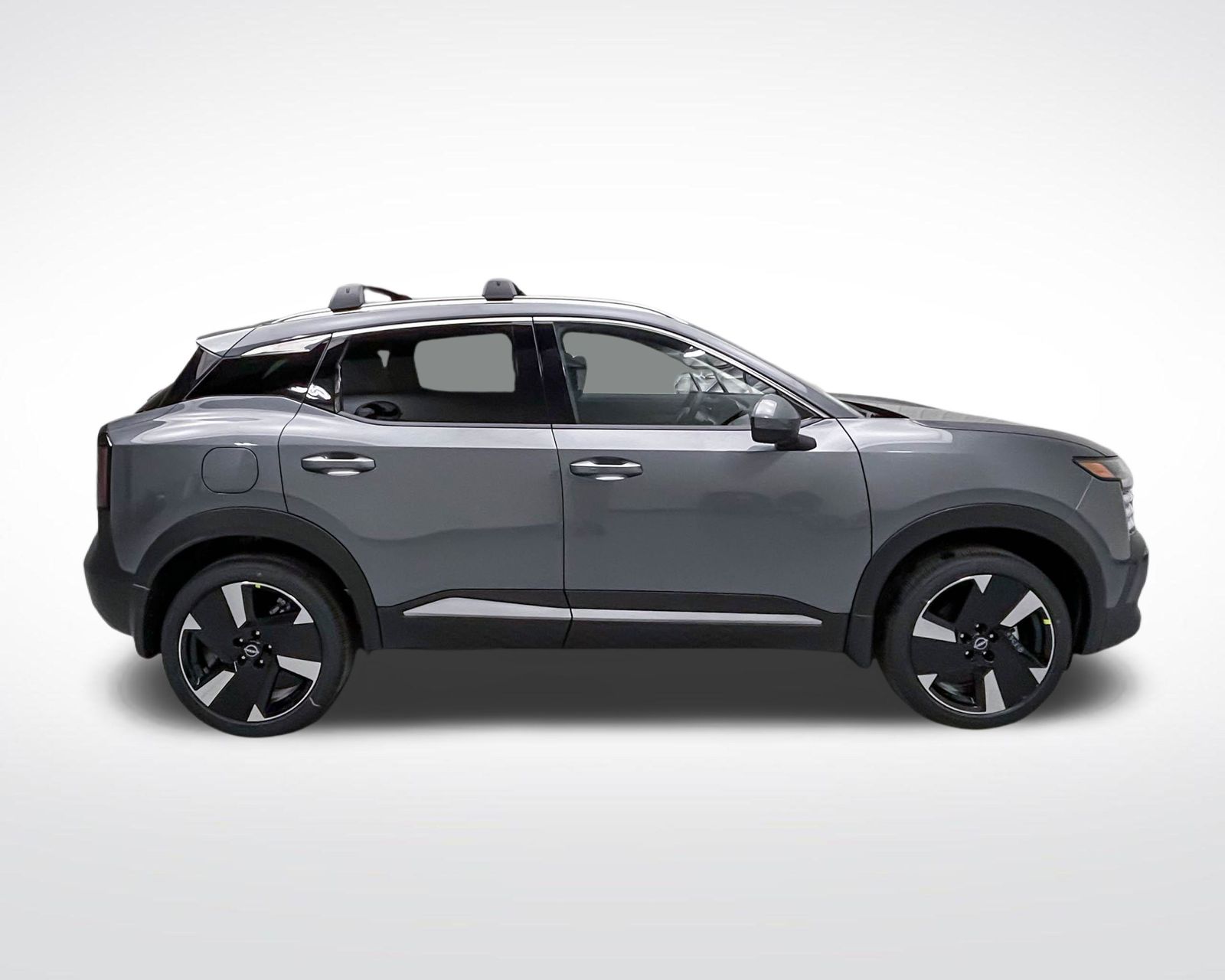 2025 Nissan Kicks SR photo 4