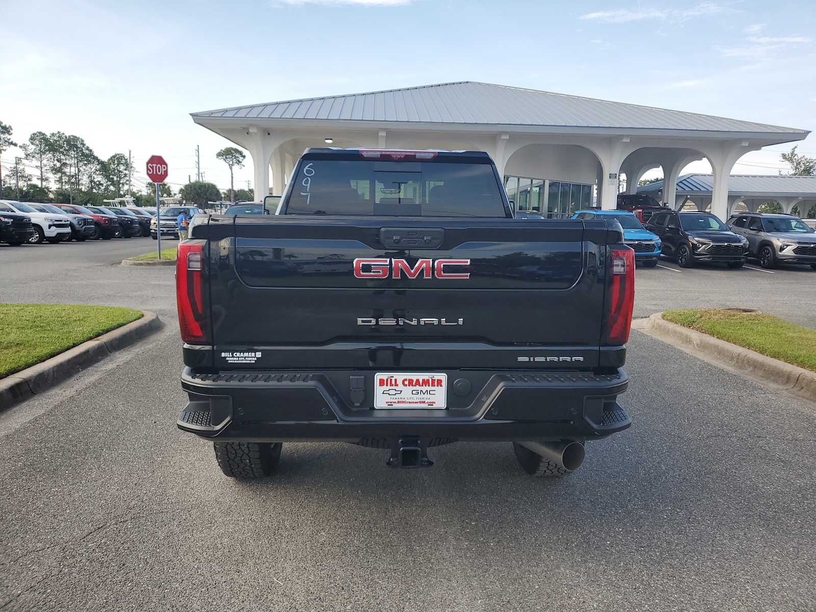 2025 Gmc Sierra 3500 HD Denali photo 4