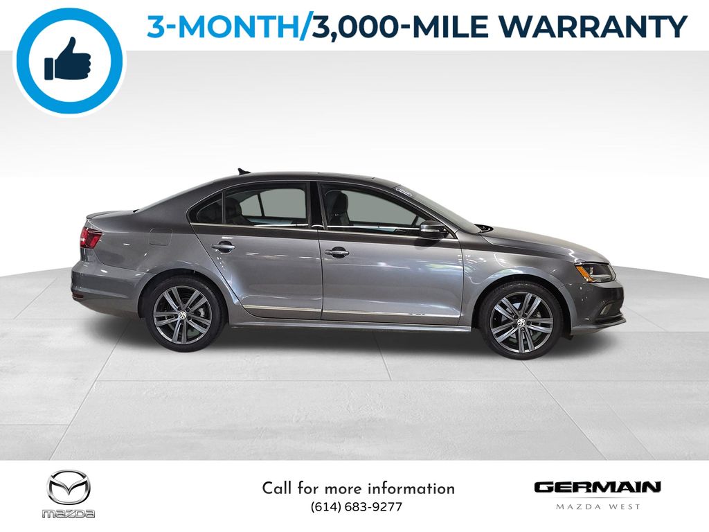 2018 Volkswagen Jetta 1.8T SEL photo 4