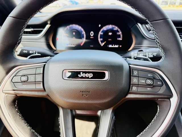 2025 Jeep Grand Cherokee Altitude X photo 9