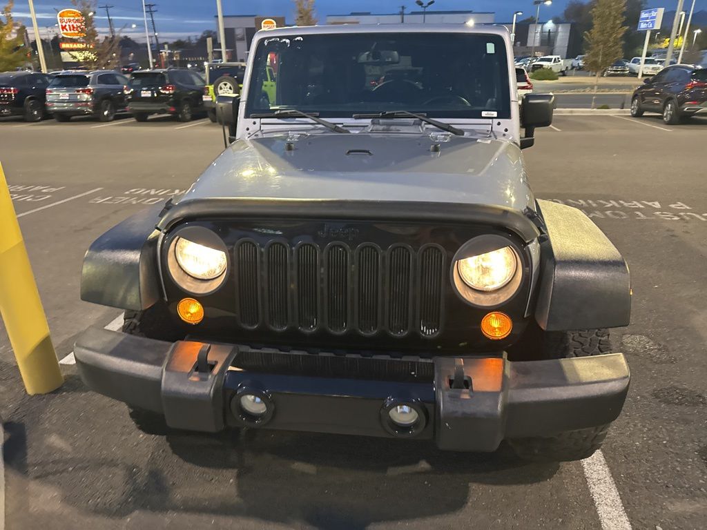 2014 Jeep Wrangler Unlimited Sport photo 2