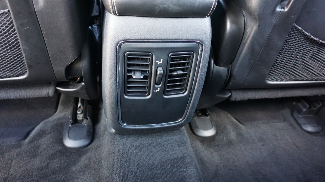 2015 Dodge Durango SXT photo 26