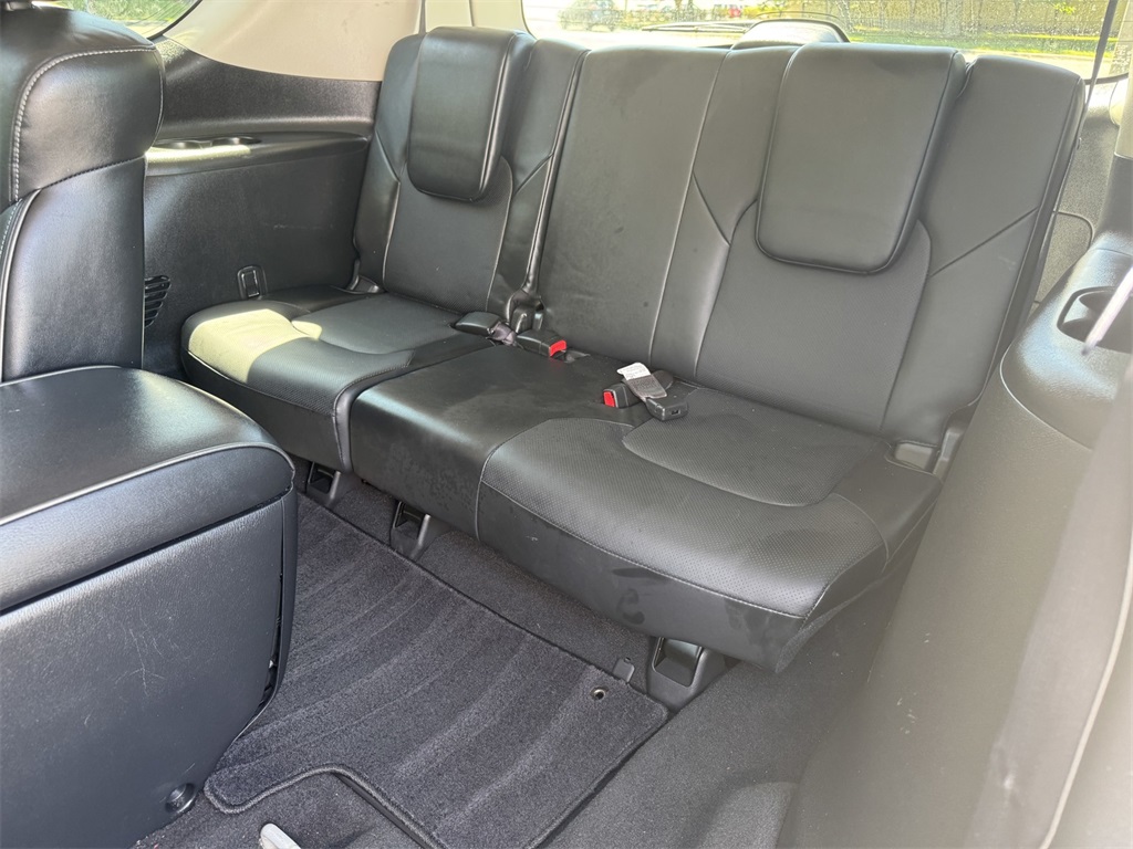 2019 Infiniti QX80 Luxe photo 29