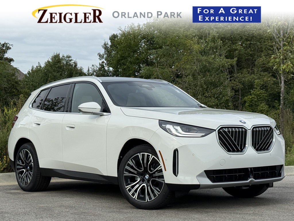 2026 BMW X3 30's photo