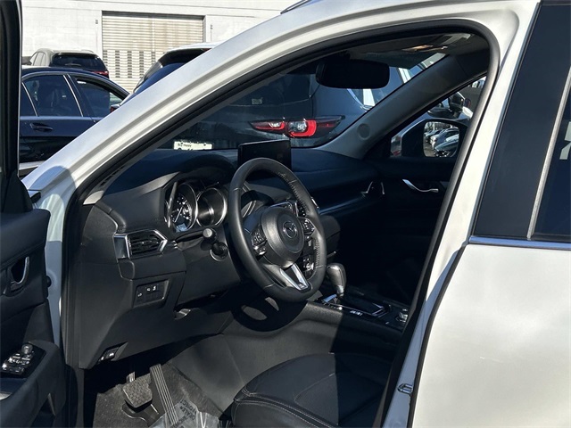 2023 Mazda CX-5 S Preferred package