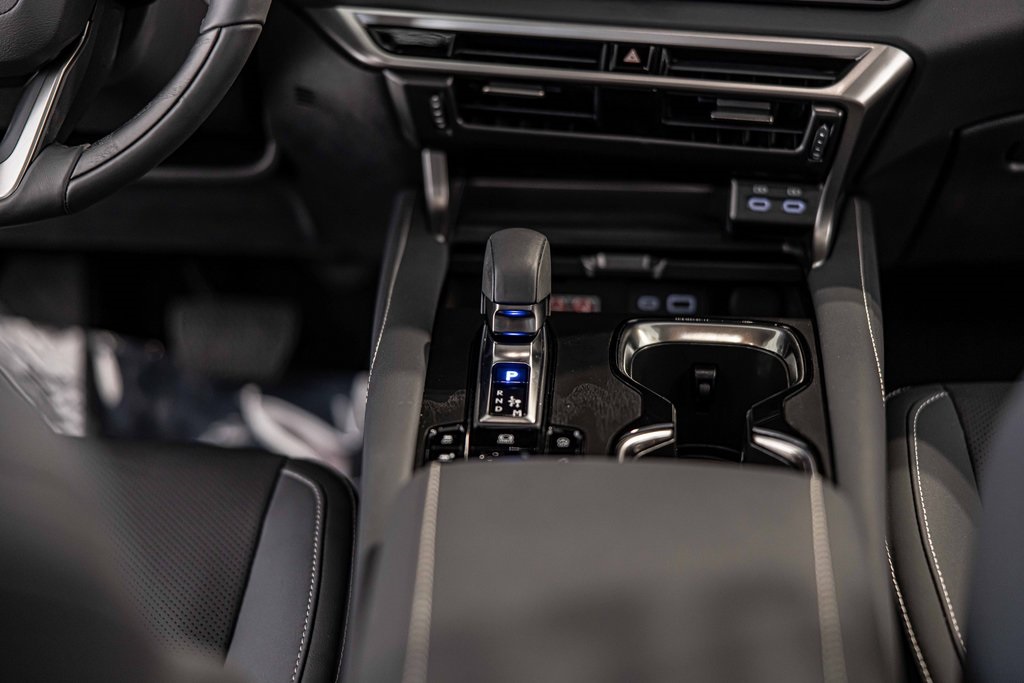 2025 LEXUS RX - Image 37