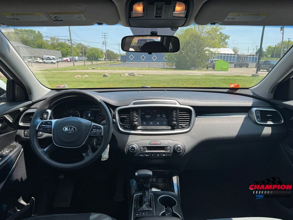 2019 Kia Sorento LX photo 12