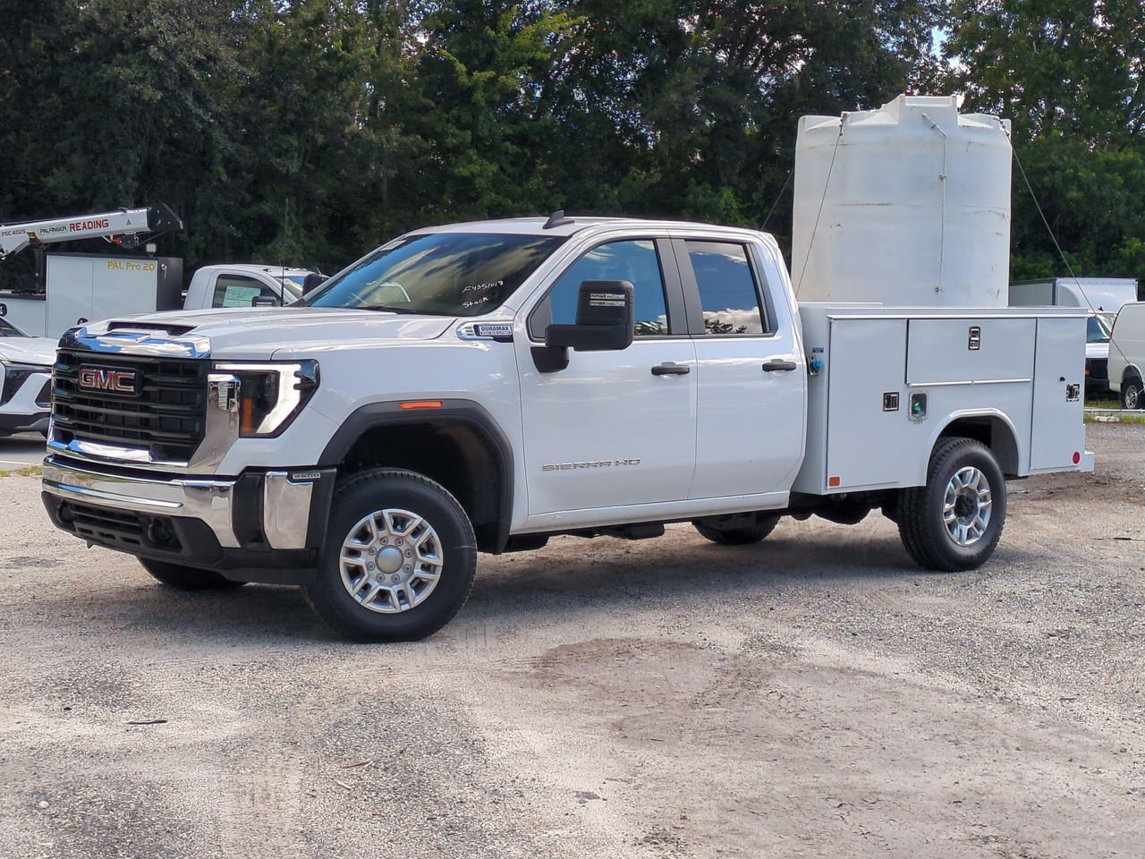 2025 GMC Sierra 2500HD Pro's photo