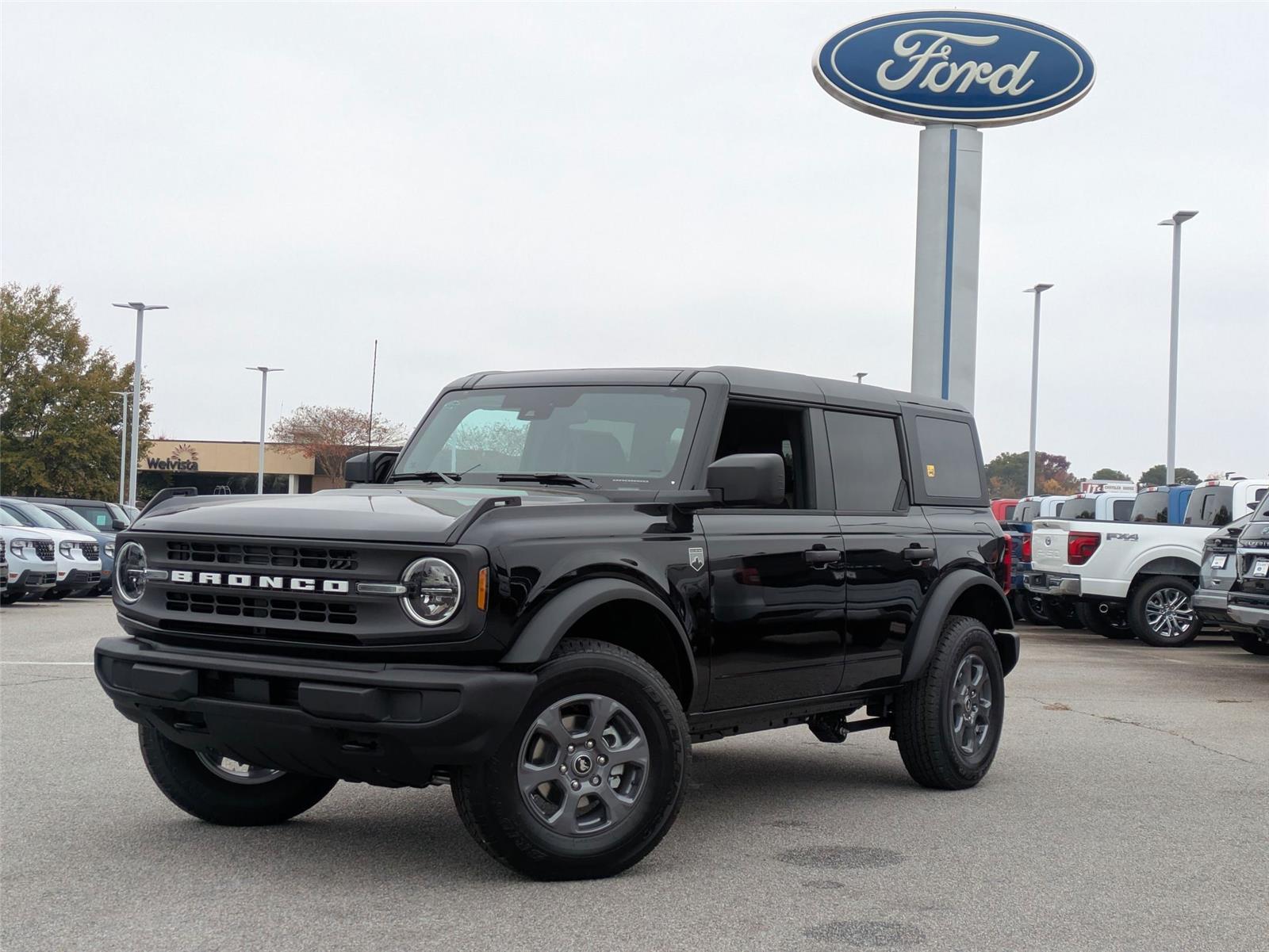 2025 Ford Bronco 4-Door Big Bend's photo