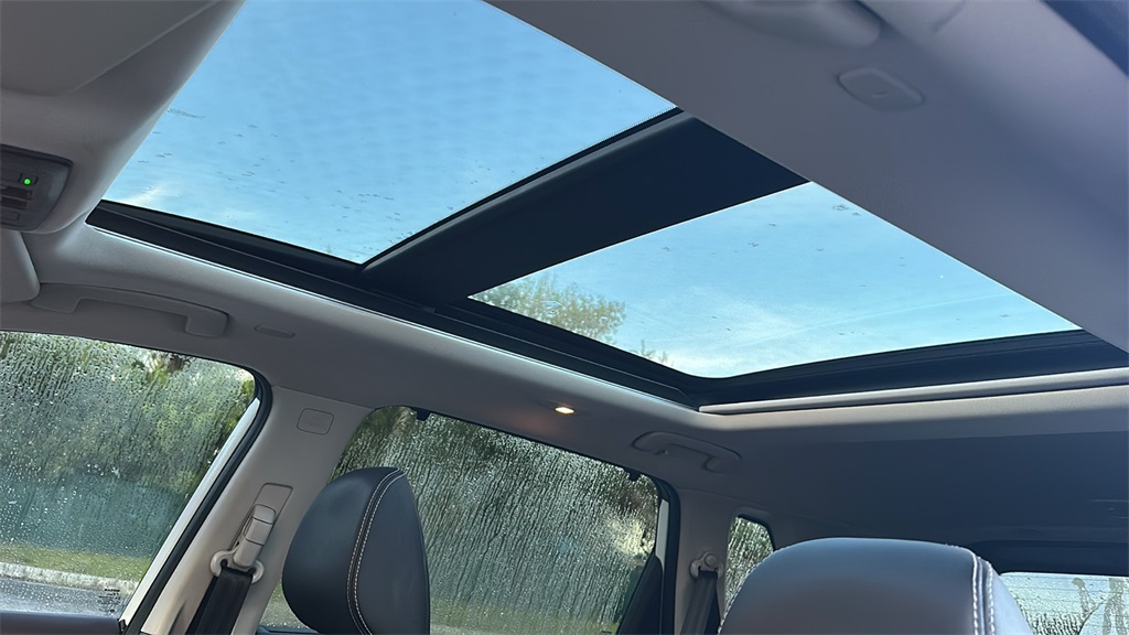 2023 Nissan Rogue SL photo 13