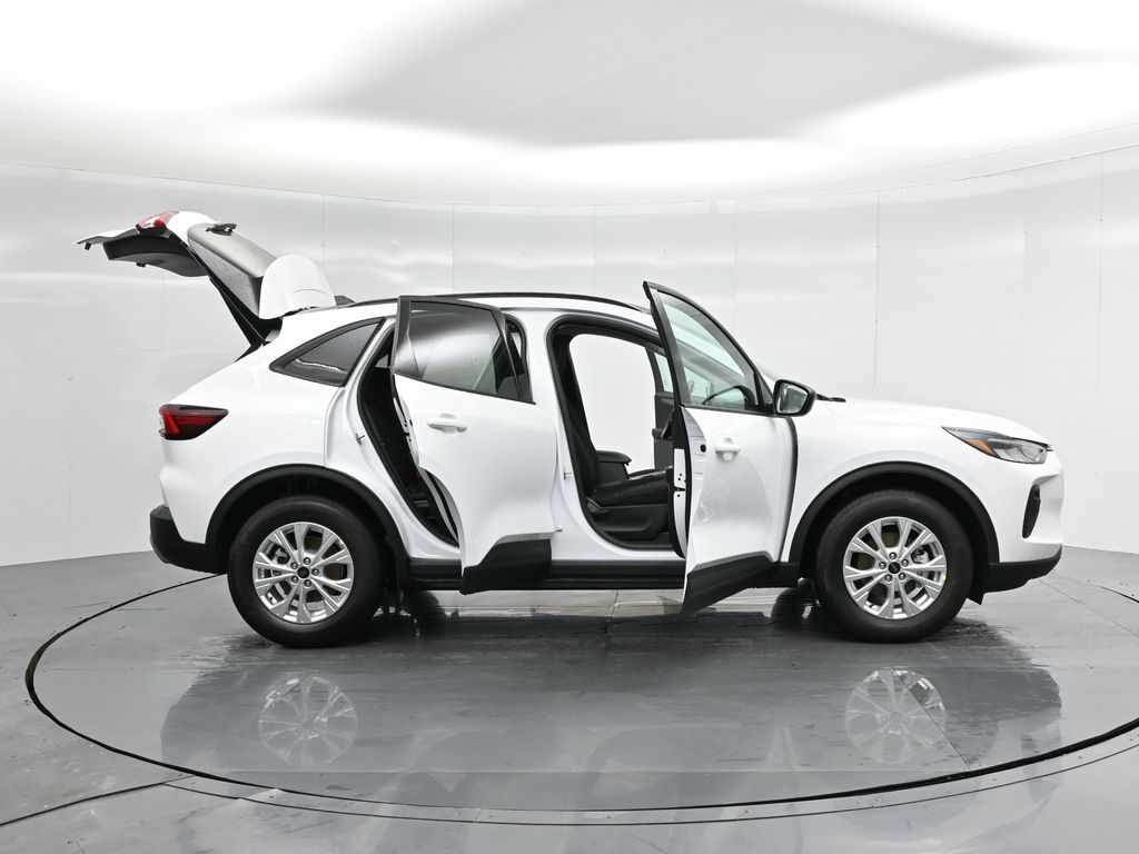 2025 Ford Escape Active photo 3