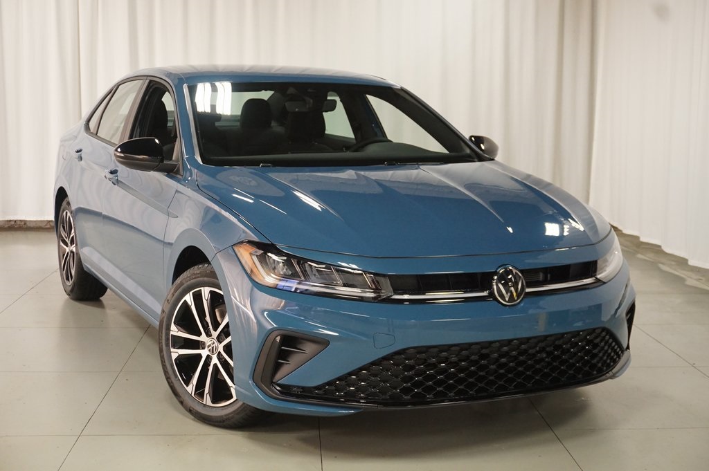 2025 Volkswagen Jetta 1.5T Sport photo 4