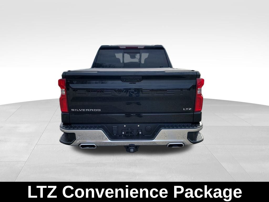 2023 Chevrolet Silverado 1500 LTZ photo 2