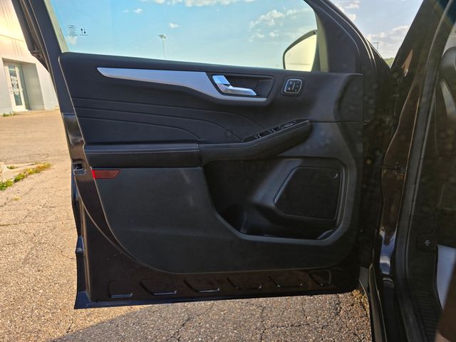 2023 Ford Escape Platinum photo 6