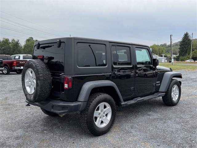 2018 Jeep Wrangler Unlimited Willys Wheeler photo 19