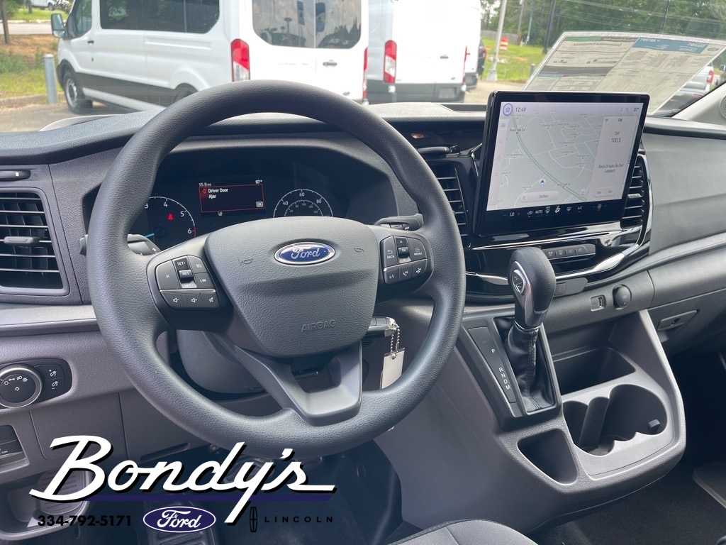2025 Ford Transit Passenger XLT photo 4