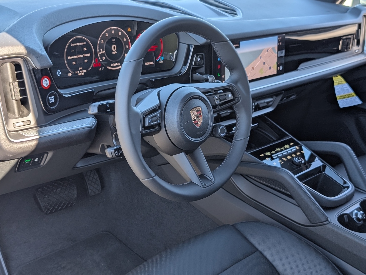 2026 Porsche Cayenne photo 4