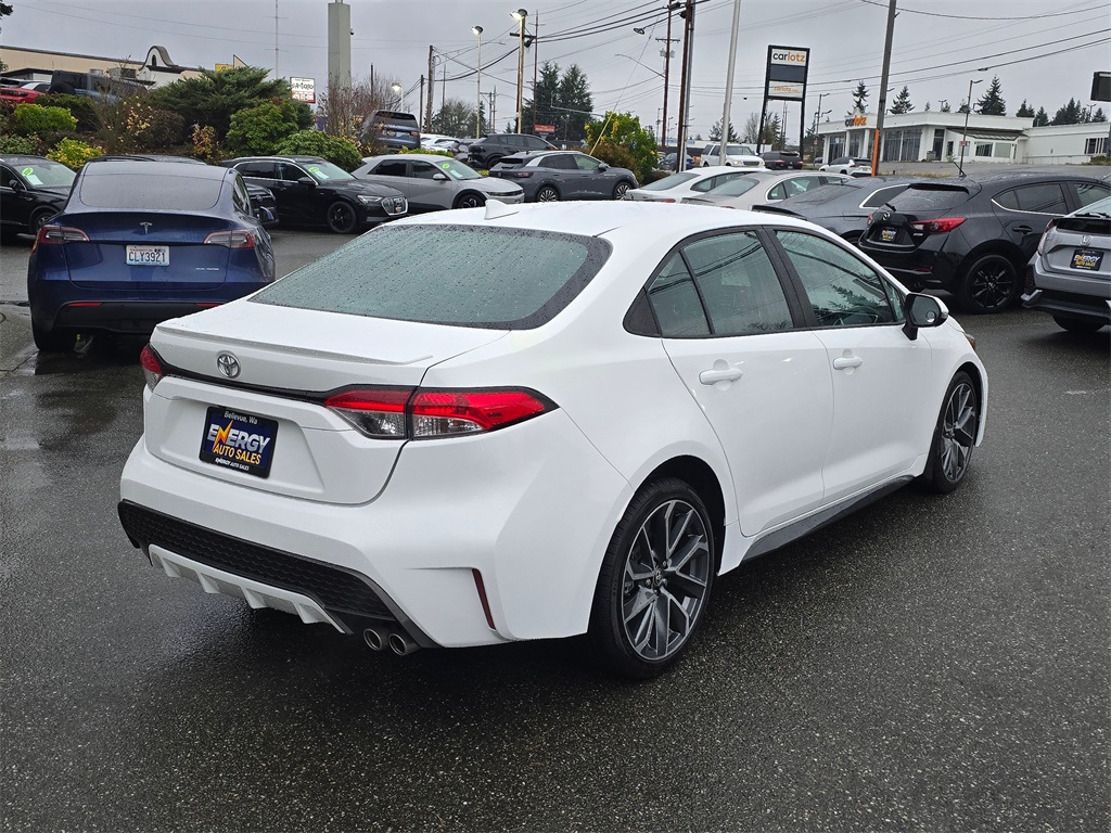 2021 Toyota Corolla SE photo 3