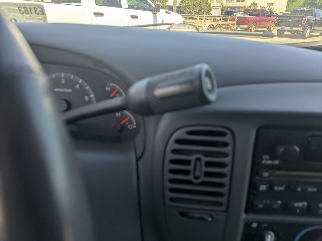 2002 Ford F-150 XLT photo 16
