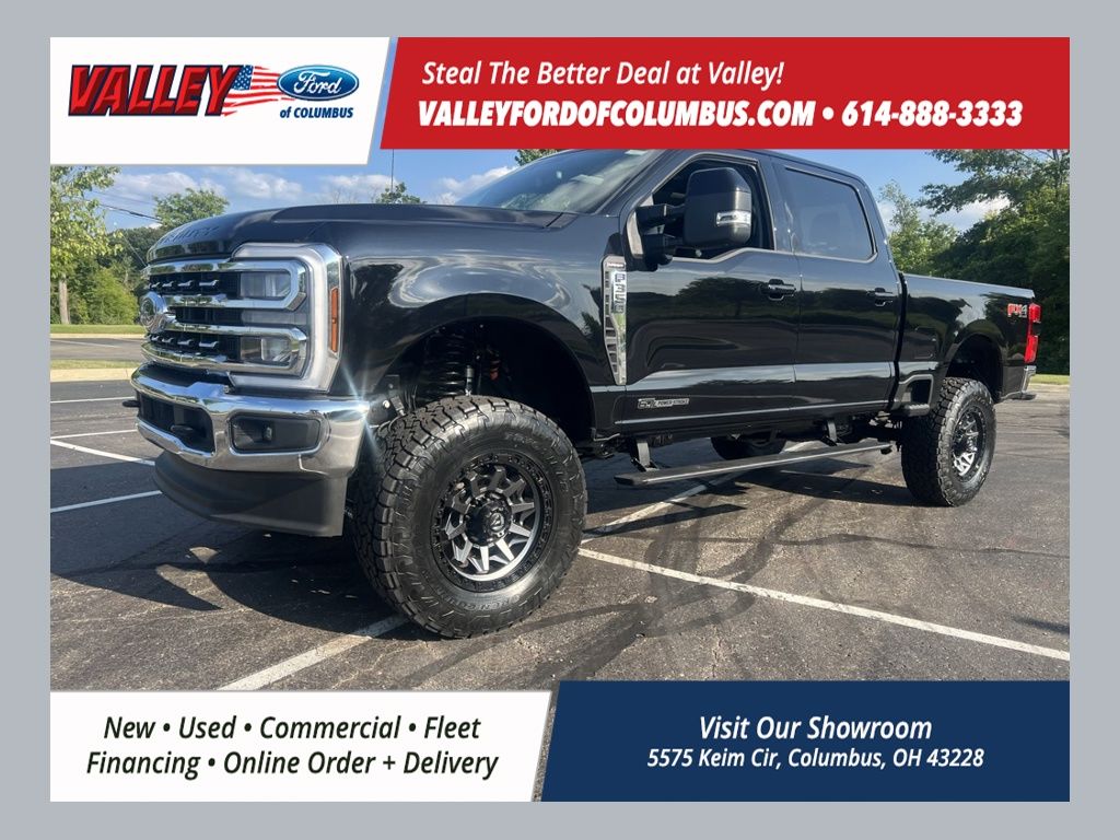 2025 Ford F-350 Super Duty Lariat's photo