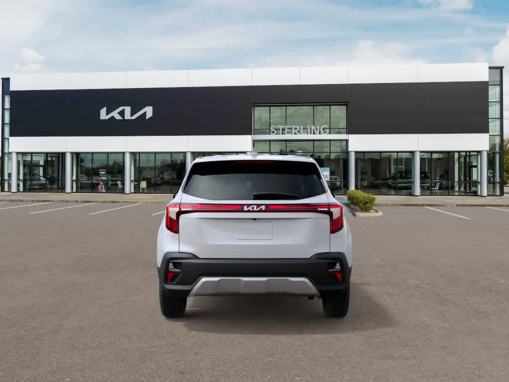 2026 Kia Seltos LX photo 2