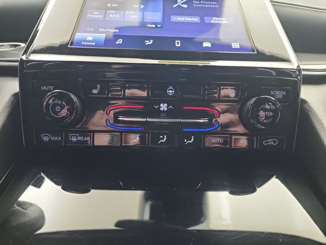 2022 Jeep Grand Cherokee Altitude photo 24