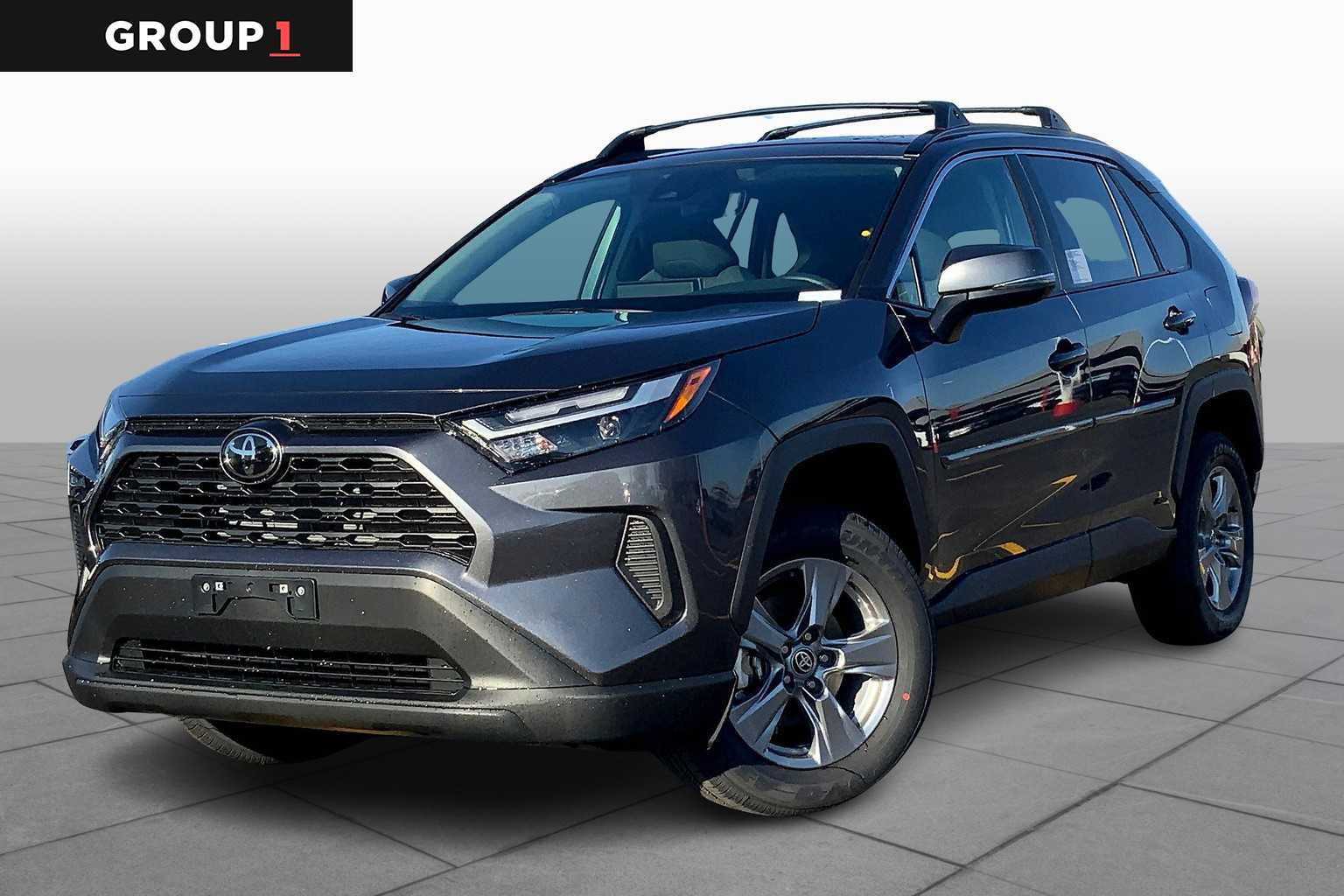 2025 Toyota RAV4 Hybrid LE photo 6
