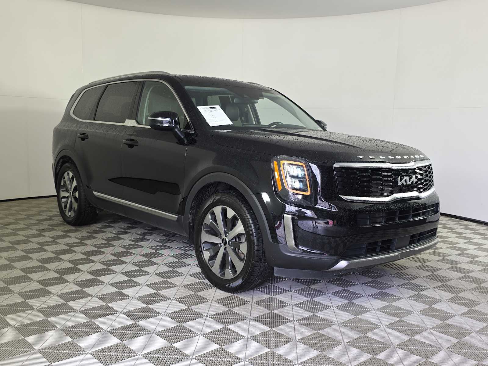 2022 Kia Telluride EX's photo