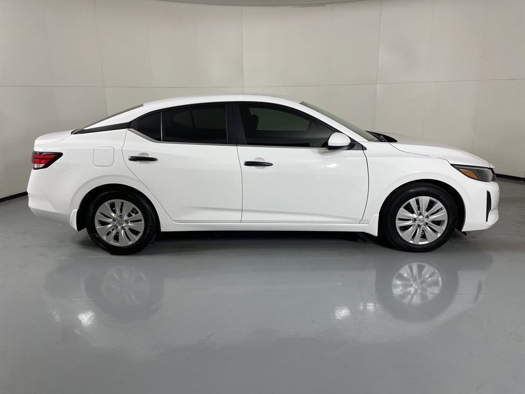 2025 Nissan Sentra S photo 9