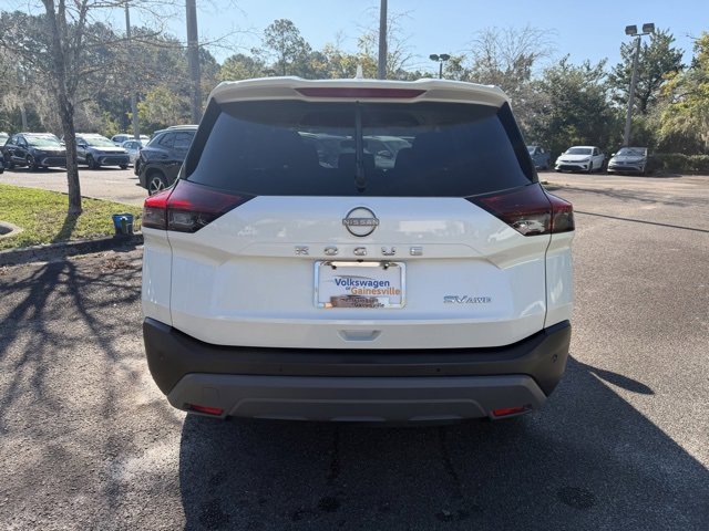2023 Nissan Rogue SV photo 3