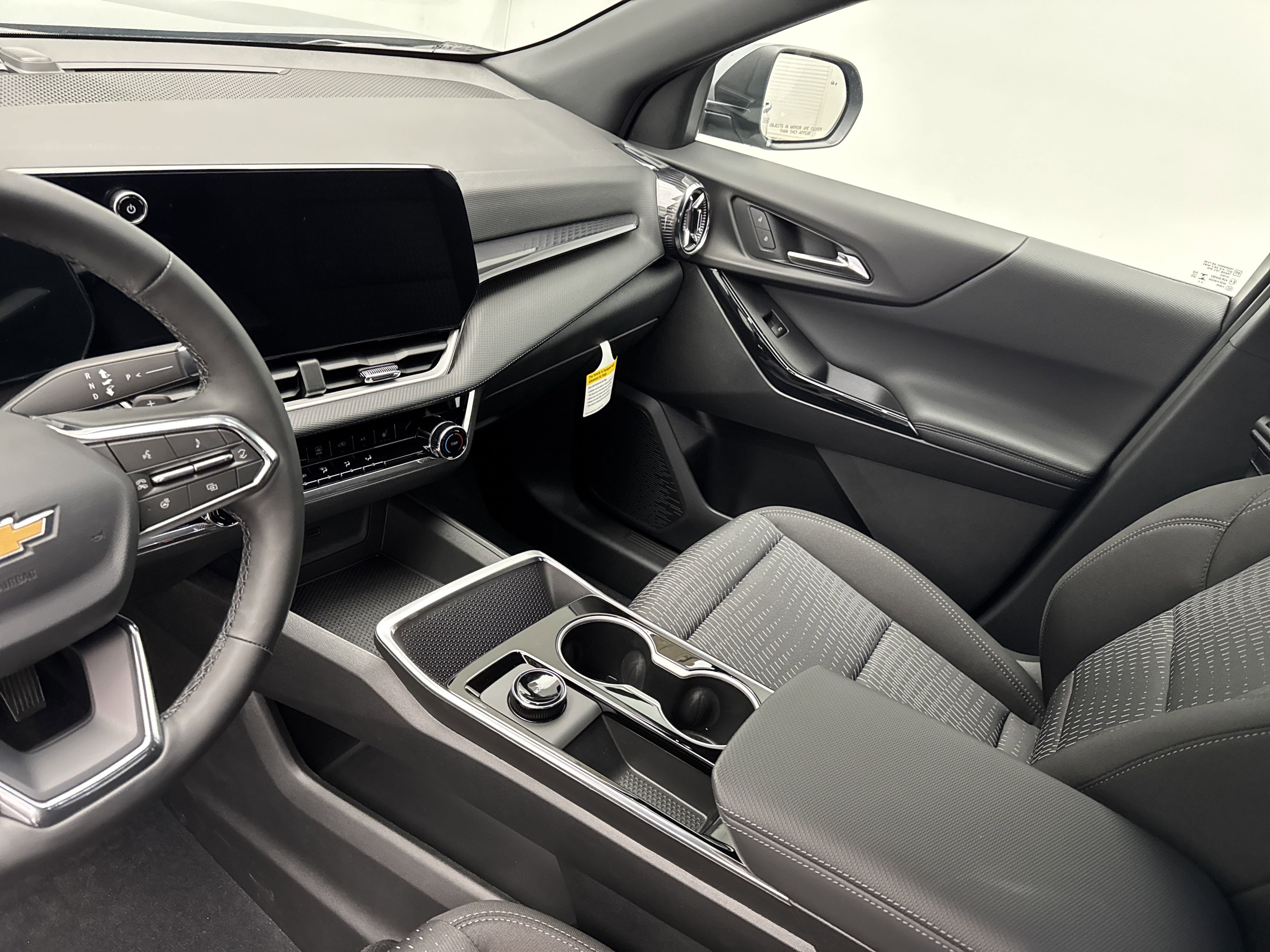 2026 Chevrolet Equinox LT photo 12