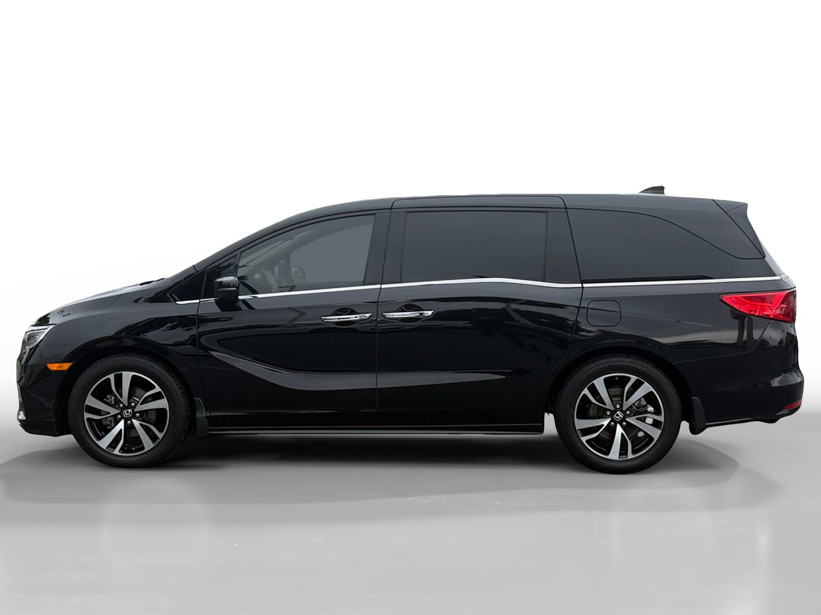2018 Honda Odyssey Elite photo 2