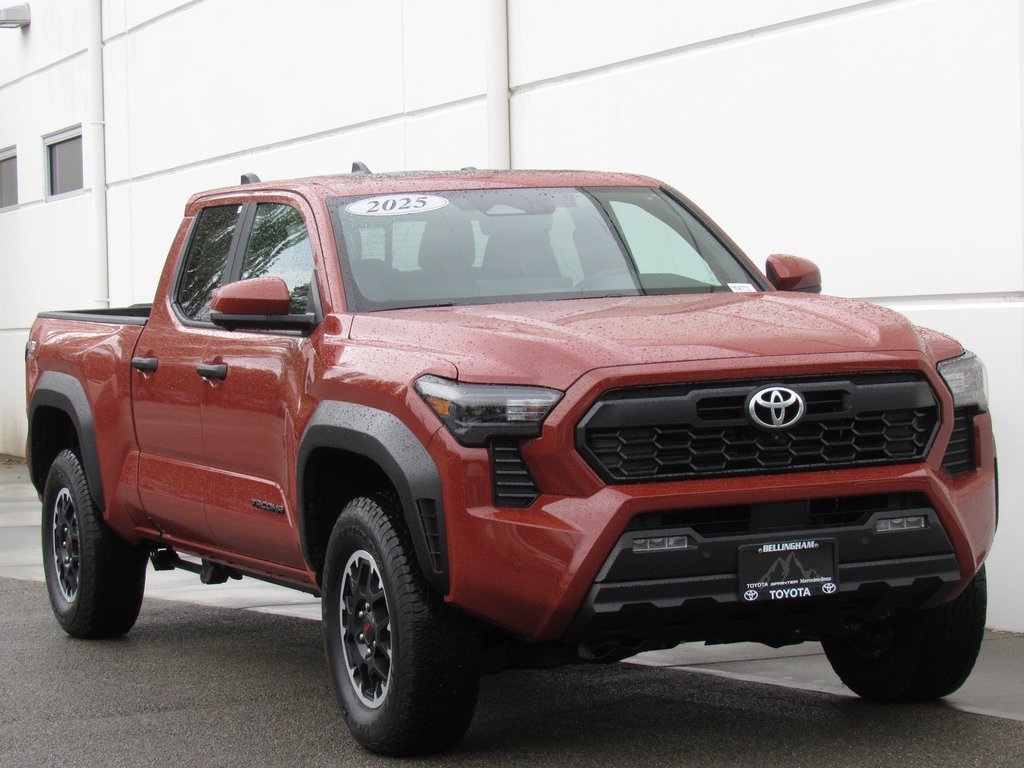 2025 Toyota Tacoma TRD Off-Road photo 2
