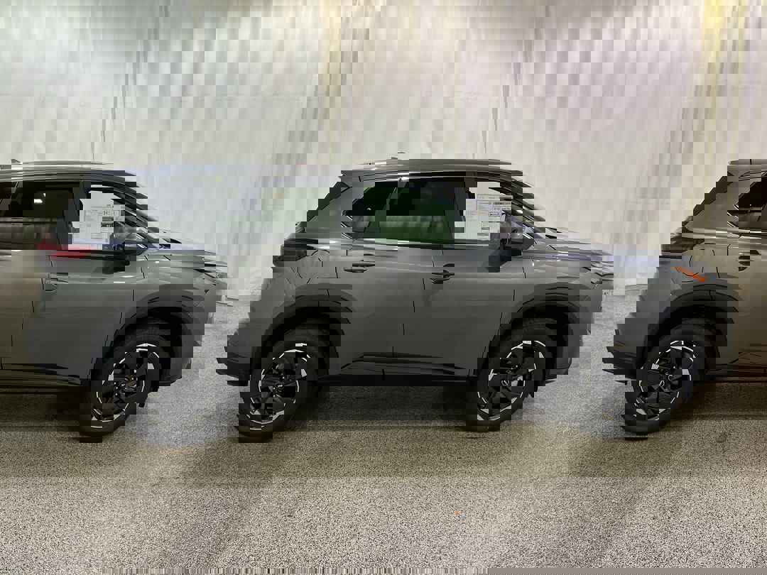 2026 Nissan Rogue SV photo 4